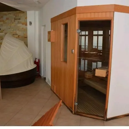 Katia м14 Milmari Apartament *